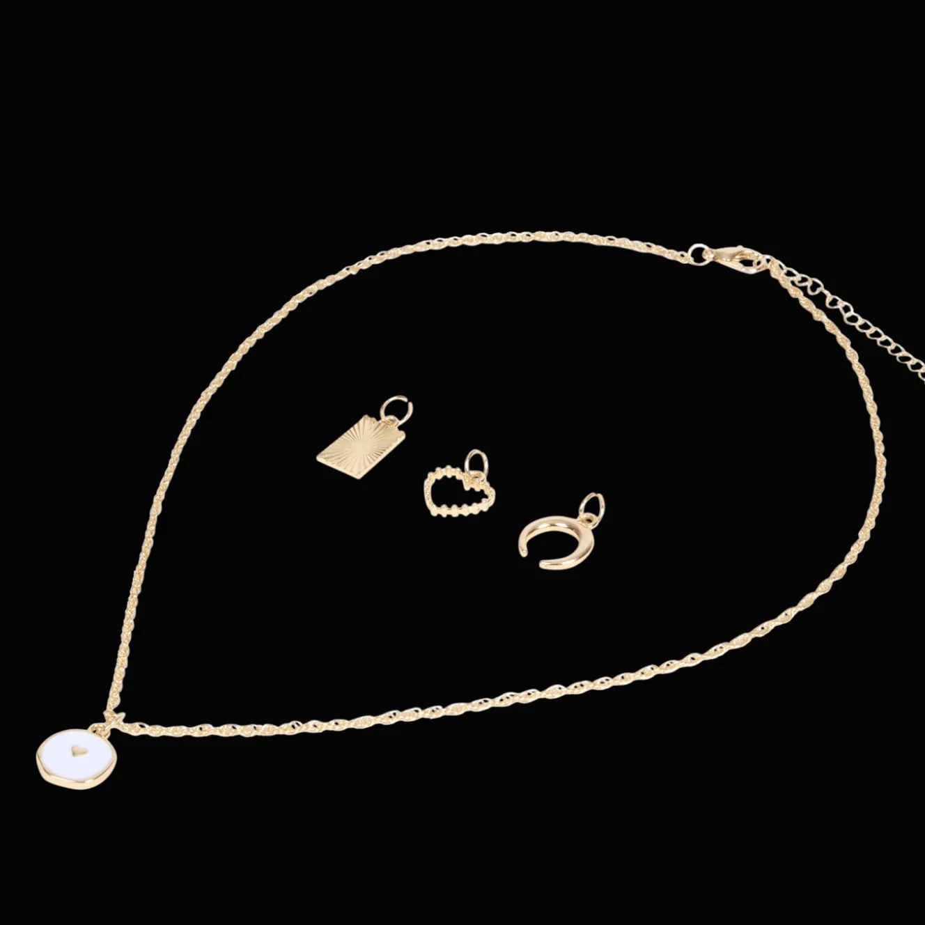 Action Uhren & Schmuck<Halskette mit austauschbaren Anhängern