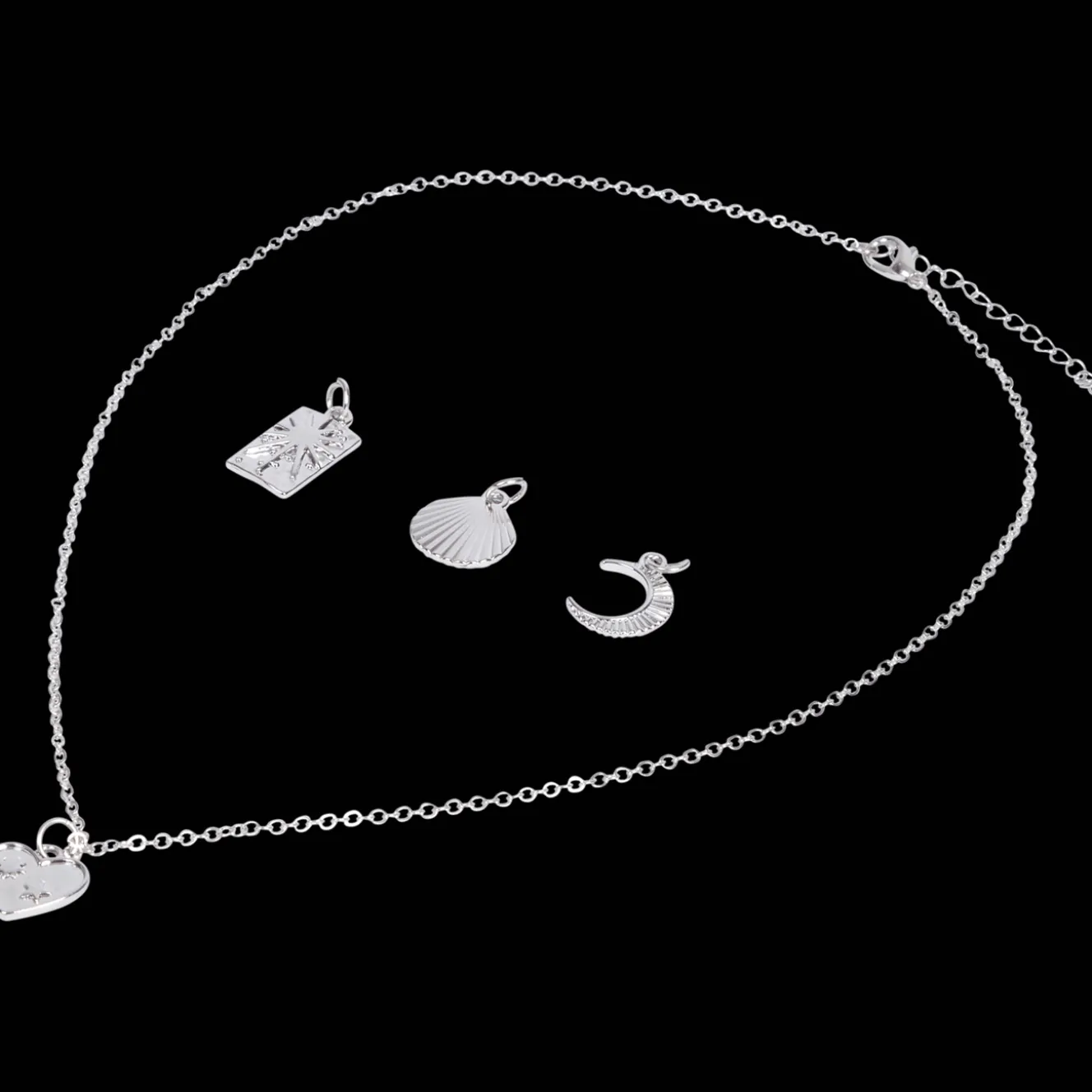 Action Uhren & Schmuck<Halskette mit austauschbaren Anhängern