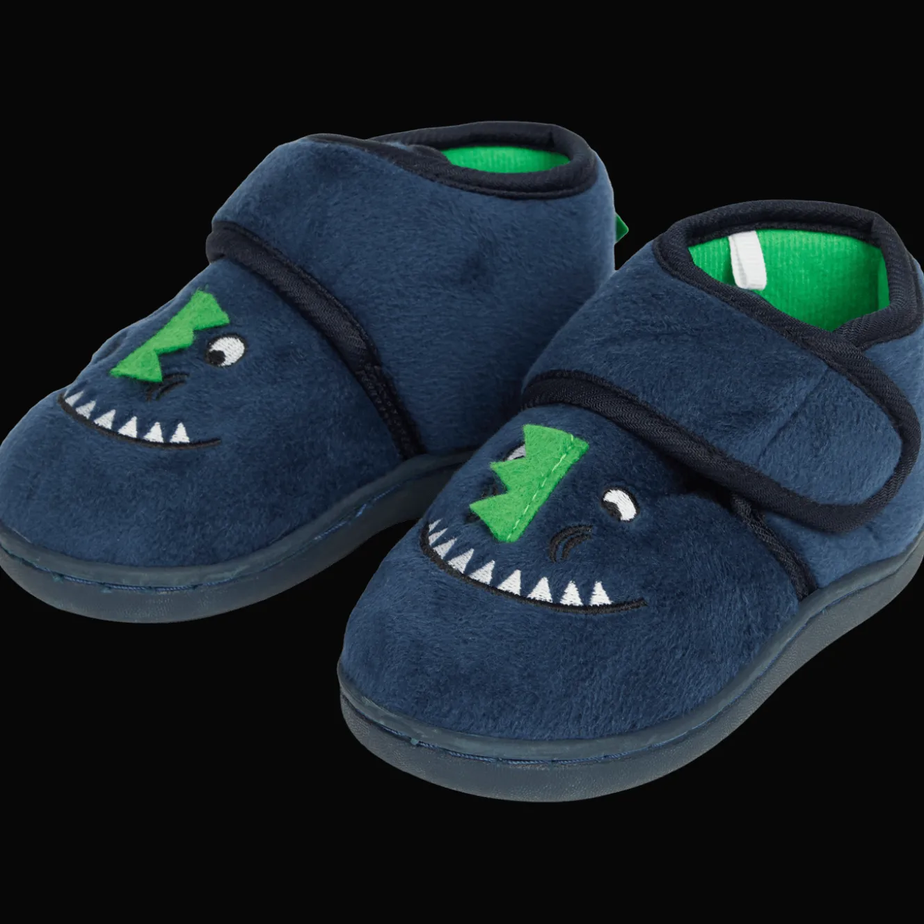 Action Schuhe<Hausschuhe